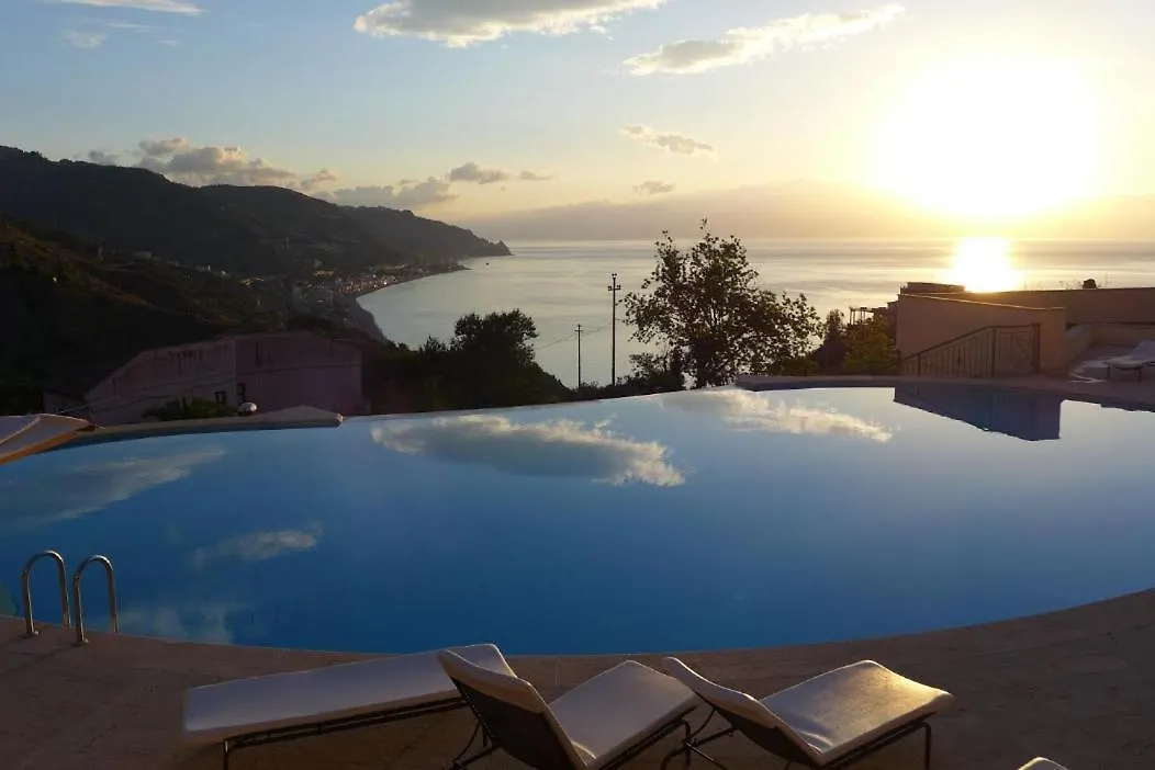 Taormina Romantic Apartment By Taormina Holidays Italien